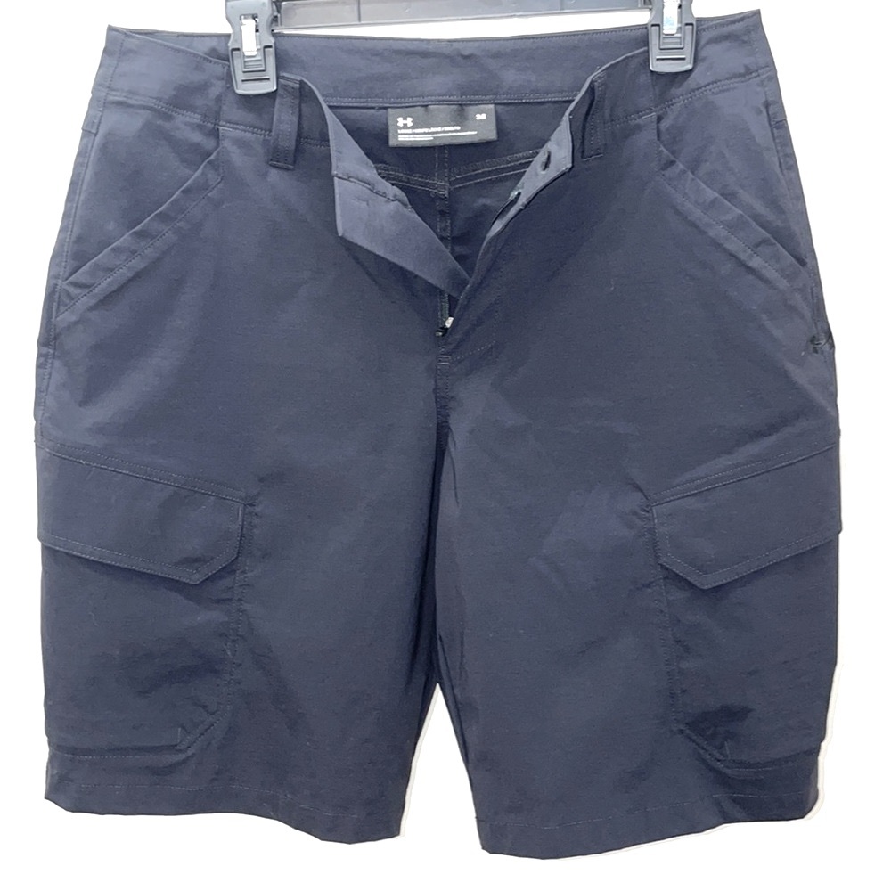 Under Armour Men’s 34 golf shorts